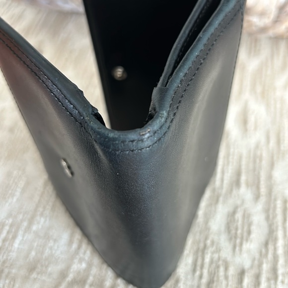 Coach Vintage Black Leather Trifold Wallet - Picture 11 of 15